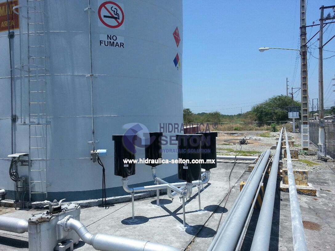 Respiradores reconstruibles de acero en entorno con sustancias quimicas